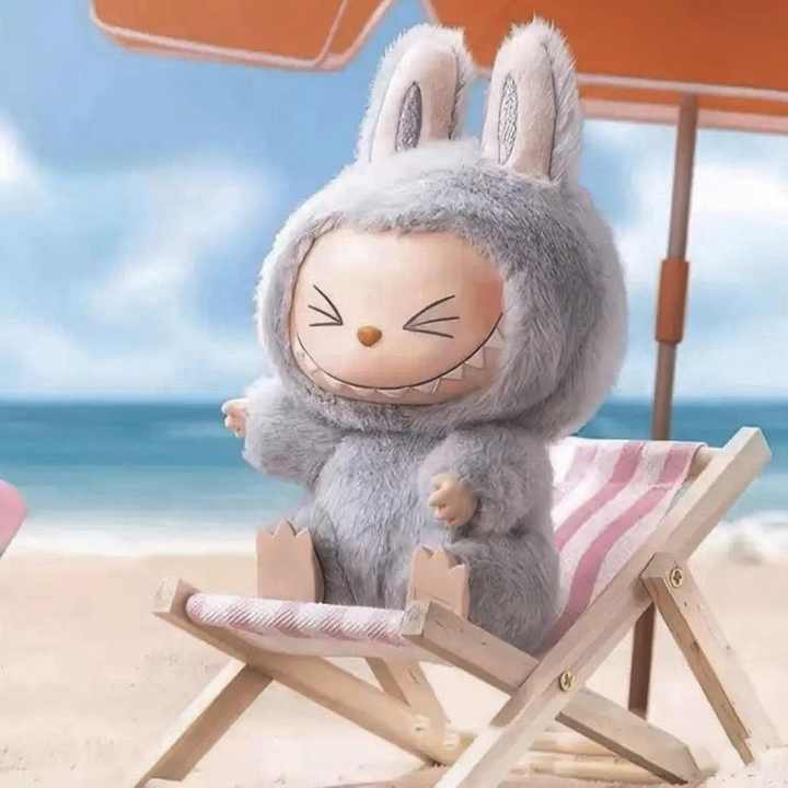 Labubu – Wild Cartoon-Style Keychain